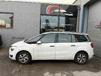 Voiture accidenté Citroën C4 CITROEN C4 1.6D AUTOMAAT 2016 7 ZIT 2016/6