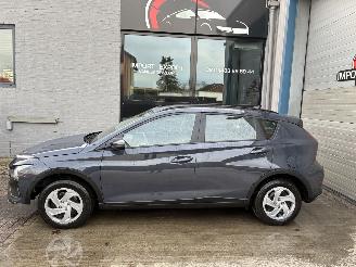 krockskadad bil auto Hyundai Bayon HYUNDAI BAYON 1.0I AUTOMAAT 2025 2025/10