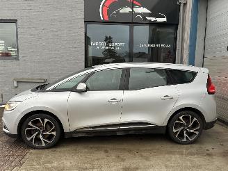 Schadeauto Renault Grand-scenic RENAULT SCENIC 1.5D 2018 7 ZIT 2018/6