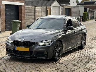 Schadeauto BMW 3-serie 320i M PAKKET NAP 2018/1