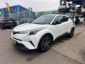 škoda osobní automobily Toyota C-HR 1.8 HYBRIDE BI-TONE 2018/4