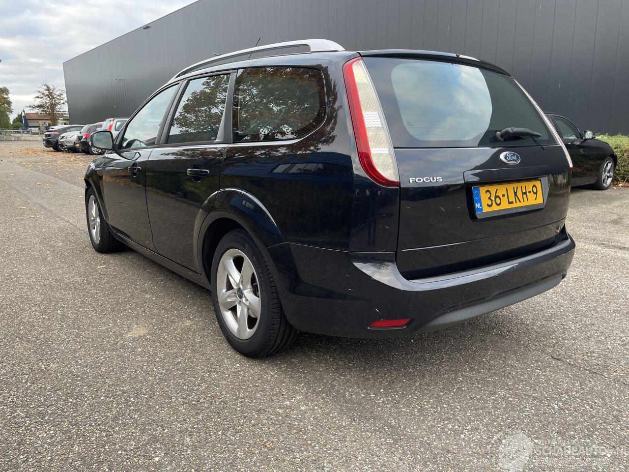 Ford Focus 1.6 74kw