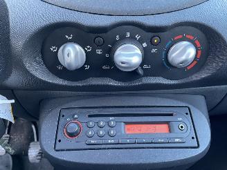 Renault Twingo 1.2 airco picture 13