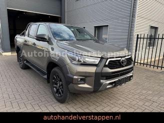 krockskadad bil auto Toyota Hilux 2.8 D.Cab Invincible 4x4 Roll B. JBL 2025/8
