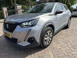 Auto incidentate Peugeot 2008 1.2 PURETECH BLUE LEASE ACTIVE ECC/NAV/LMV/PDC 2020/8