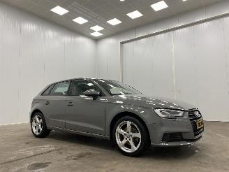Voiture accidenté Audi A3 Sportback 30 TFSI S-Tronic Navi Clima 2019/7