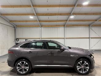 damaged passenger cars Jaguar F-Pace P400e 2.0 221kW Automaat Pano Meridian PHEV HSE 2023/2
