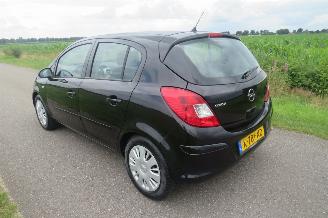 damaged passenger cars Opel Corsa 1.2 16V 80pk 5Drs Essentia  160.000kn  Airco [ top topstaat 2007/3