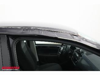 Volkswagen Up! 1.0 Clima Cruise SHZ PDC Camera 87.467 km! picture 14