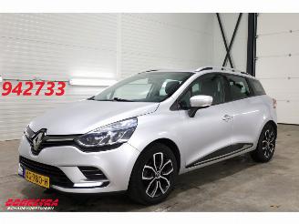 skadebil auto Renault Clio Estate 1.5 dCi Ecoleader Zen Navi Airco Cruise 166.321 km! 2019/1