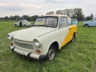 Voiture accidenté Trabant P 601 OPKNAPPER / RESTAURATIE PROJECT 1986/1