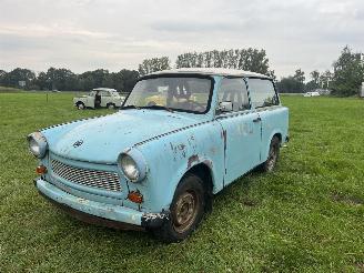 Voiture accidenté Trabant P 601 S STATION / KOMBI RESTAURATIE PROJECT / OPKNAPPER 1981/11