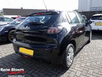 Voiture accidenté Peugeot 208 1.2 PureTech Active 5-drs 2021/6