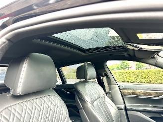 BMW 7-serie 730d xDrive 265pk aut + f1 High Exe M-Ed - nap - schuifdak - hud - softclose - 360 cam - harman/kardon - luchtvering picture 9