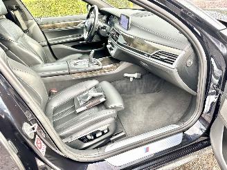 BMW 7-serie 730d xDrive 265pk aut + f1 High Exe M-Ed - nap - schuifdak - hud - softclose - 360 cam - harman/kardon - luchtvering picture 77