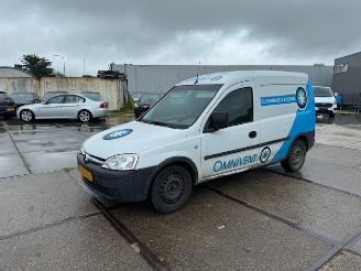 Coche accidentado Opel Combo 1.3 CDTI AIRCO 2011/11
