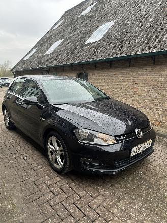 Volkswagen Golf Volkswagen Golf 1.0 TSI Connected Series picture 3