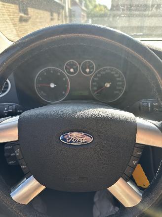 Ford Focus  picture 8