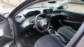 Peugeot 208 Peugeot 208 1.2 PureTech Active picture 16