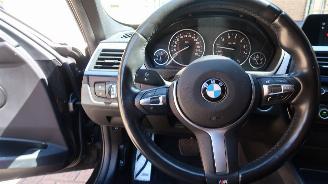 BMW 3-serie BMW 3-serie Touring 320i Edition M Sport Shadow High Executive picture 7