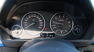 BMW 3-serie BMW 3-serie Touring 320i Edition M Sport Shadow High Executive picture 9