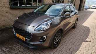 Unfallwagen Ford Puma Ford Puma 1.0 EcoBoost Connected 2021/5