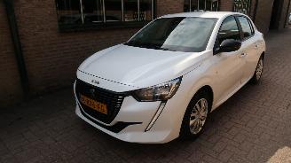 Schadeauto Peugeot 208 Peugeot 208 1.2 PureTech Active 2022/8