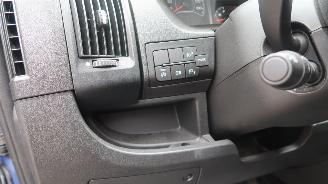 Peugeot Boxer Peugeot Boxer 2.2 BlueHDi 120 L2H2 3.3t picture 15