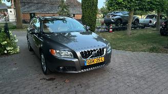 Volvo V-70 2.0 picture 2