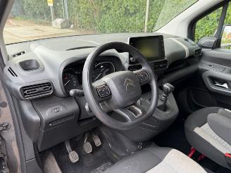 Citroën Berlingo 1.2 PureTech . 5 PERSOONS | CRUISE CONTROL | NAVI picture 14
