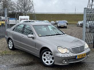 Unfallwagen Mercedes C-klasse c220 CDI Elegance 2006/3