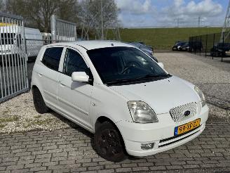 Vaurioauto  passenger cars Kia Picanto 1.0 EX 2007/5