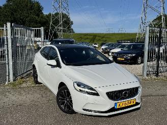 Avarii autoturisme Volvo V-40 2.0 D2 Summum Business 2016/9