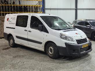 Voiture accidenté Peugeot Expert 229 2.0 HDI L2H1 Profit+ 2013/2