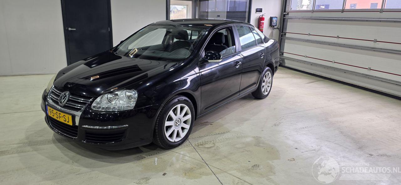 Volkswagen Jetta 1.6 Trendline