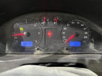 Volkswagen Transporter 2.5 TDI 300 picture 8