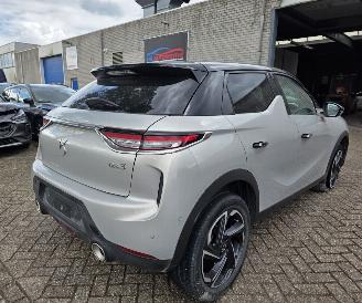 krockskadad bil auto DS Automobiles DS 3 Crossback Grand-Chic Automaat Leder Head-Up Navi Matrix-Led Camera Massage Sport-Mode 114KW/155PK 2021/4