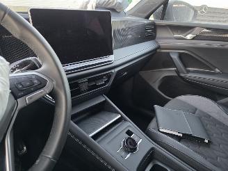 Volkswagen Tiguan 2.0 TDI DSG Virtual Head-Up IQ-Light 360view Navi Stuurverw. Stoelverw. Acc Trekhaak 110KW/150PK picture 15