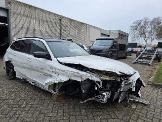 BMW M3 Competition M Carbon Int.+Extr. Head-Up Harman-Kardon Sfeerverl. Memory Surround-View Sport-Uitlaat 390KW/530PK picture 6