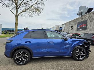 Volkswagen T-Roc R-Line 1.5eTSI Head-Up IQ-Light SurroundView Virtual Keyless Sfeerverl. Acc Stuurverw. Drive-Mode 110KW / 150PK picture 2