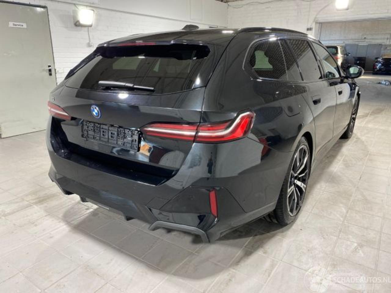 BMW i5 eDrive40 Touring M Sport* HUD - KAM*