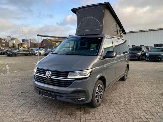 krockskadad bil auto Volkswagen Transporter  2024/2