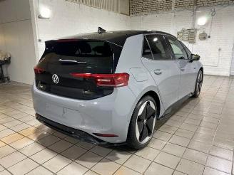 damaged passenger cars Volkswagen ID.3 GTX 210 kW HUD/360/H&K/NAVI 2025/6