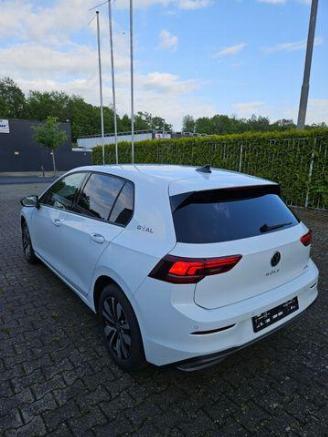 škoda osobní automobily Volkswagen Golf 1.5 TSI DSG Goal KAM/NAVI 2025/10