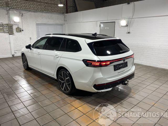 Volkswagen Passat Variant 2.0 TDI DSG R-Line PANO/AHK/KAM