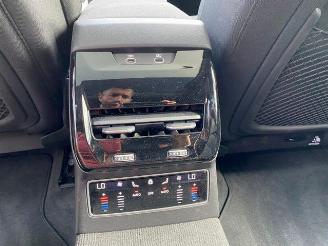 Audi A6 avant 2.0 TDI quattro PANO/360/AHK/NAVI picture 21
