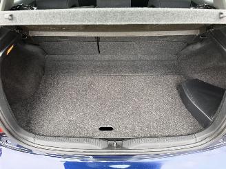 Toyota Auris 1.8 Hybrid | Camera | Clima | Unieke km stand | picture 23