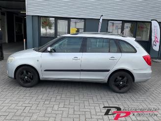 Skoda Fabia Fabia II Combi, Combi 5-drs, 2007 / 2014 1.4i 16V picture 8
