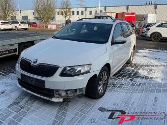 Dezmembrări autoturisme Skoda Octavia Octavia Combi (5EAC), Combi 5-drs, 2012 / 2020 1.2 TSI 16V 2014/8