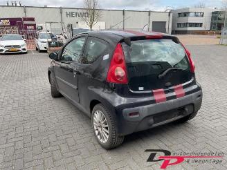 Peugeot 107 107, Hatchback, 2005 / 2014 1.0 12V picture 7